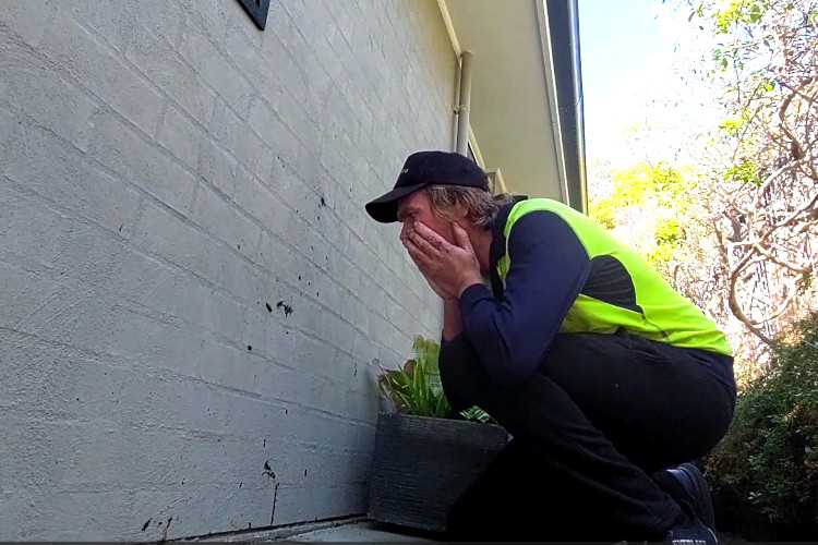 

Post-cleaning, the nowra gutter cleaner typically deals with any mess on the ground.